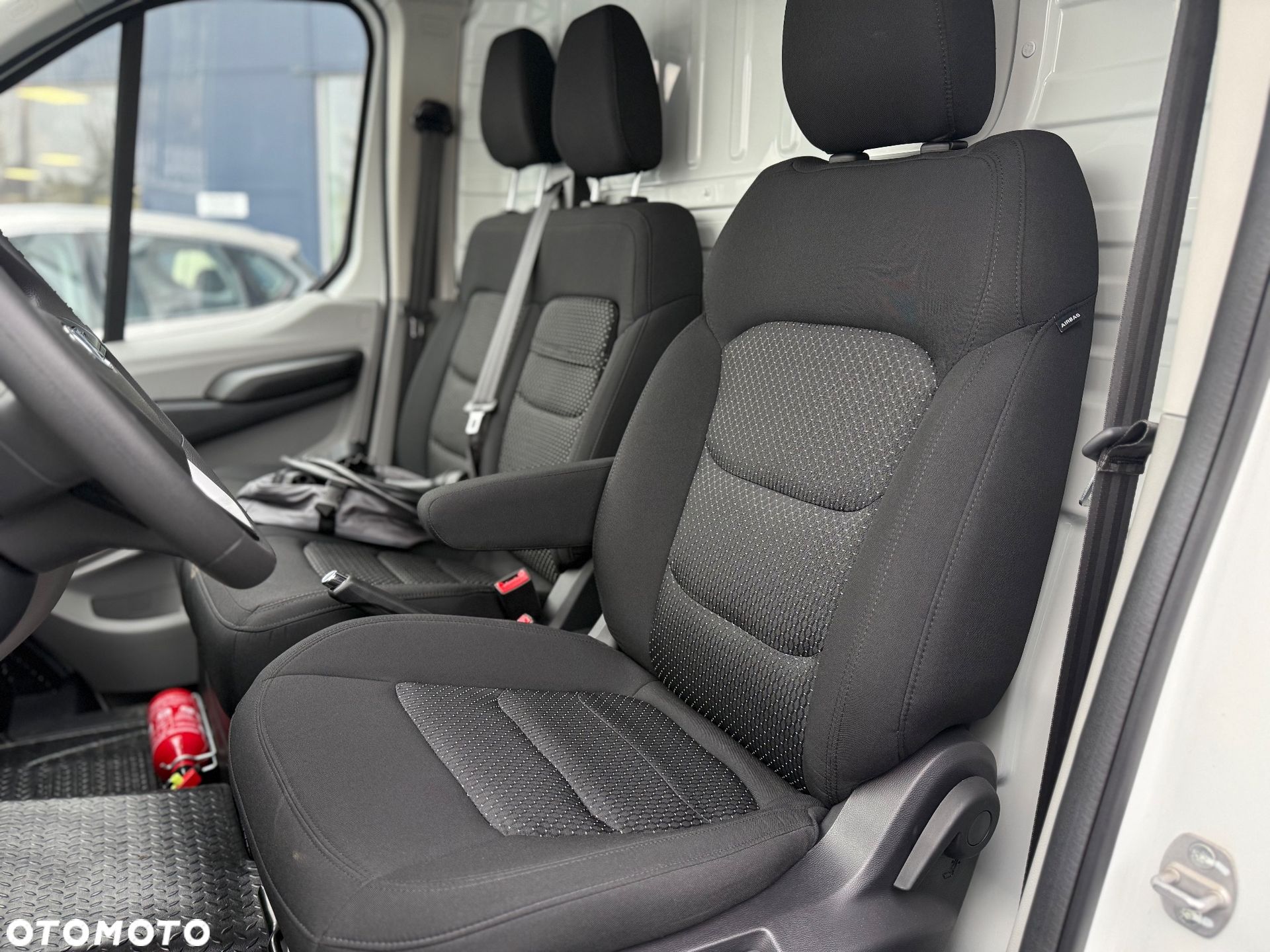 Maxus e-deliver-9 – samochód w salonie DealerAuto Wrocław, zdjęcie 13