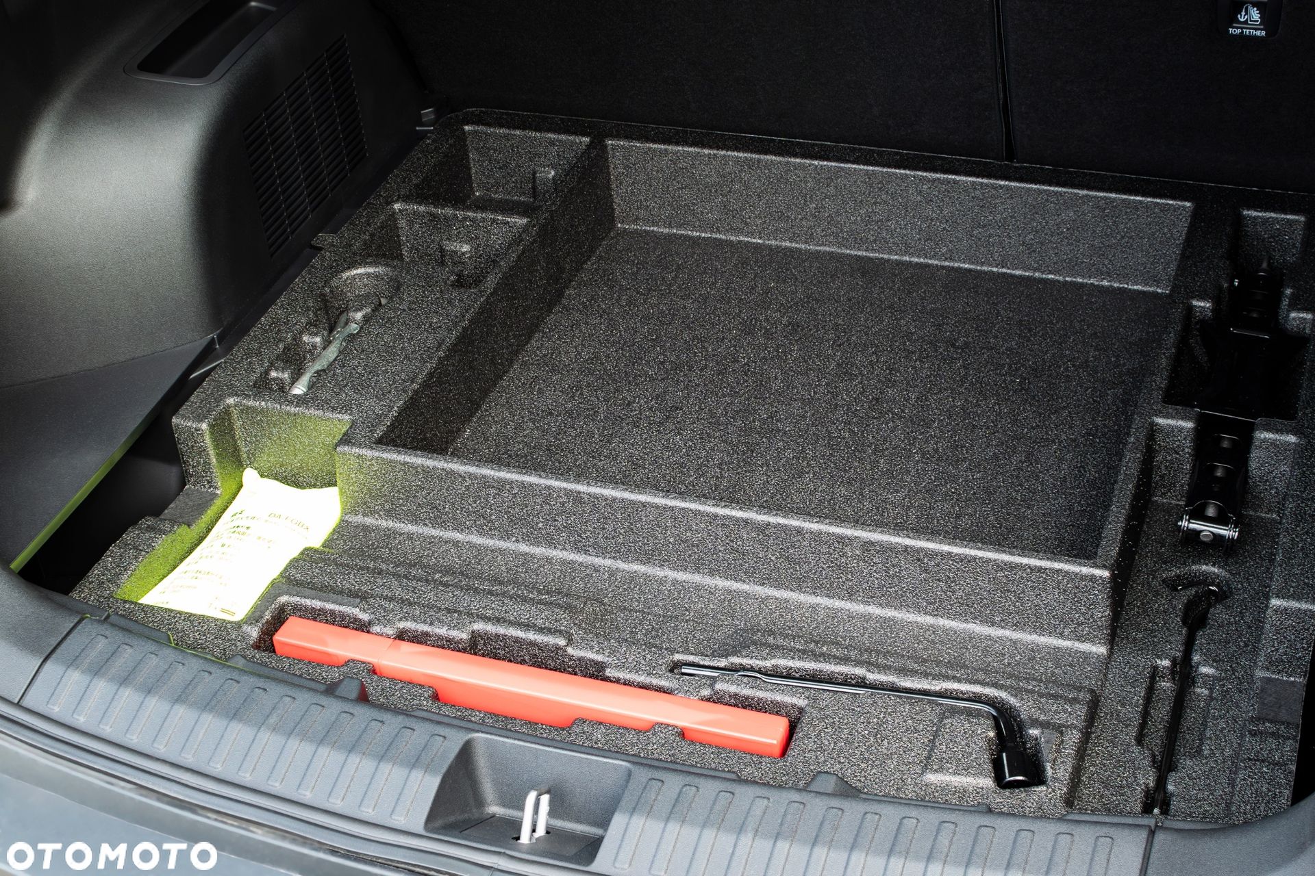 Bestune T90 – samochód w salonie DealerAuto Wrocław, zdjęcie 17