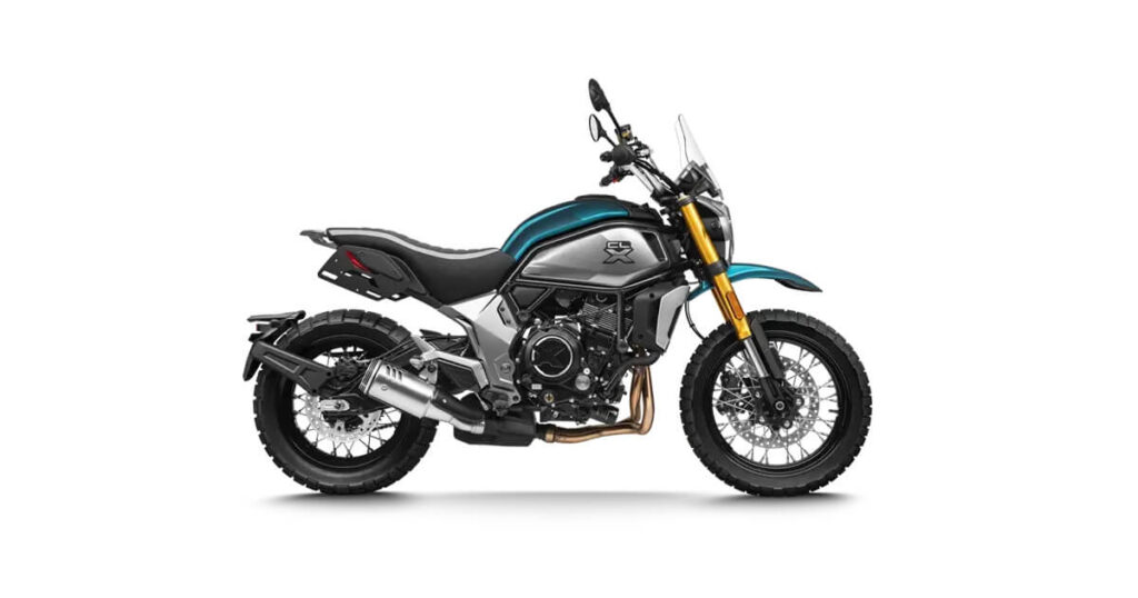 Motocykl CFMOTO 700CL-X Adventure – naked / klasyk